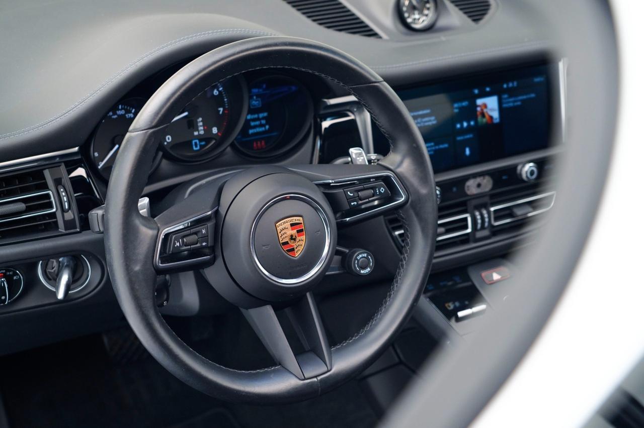 2022 Porsche Macan Pompano Beach FL