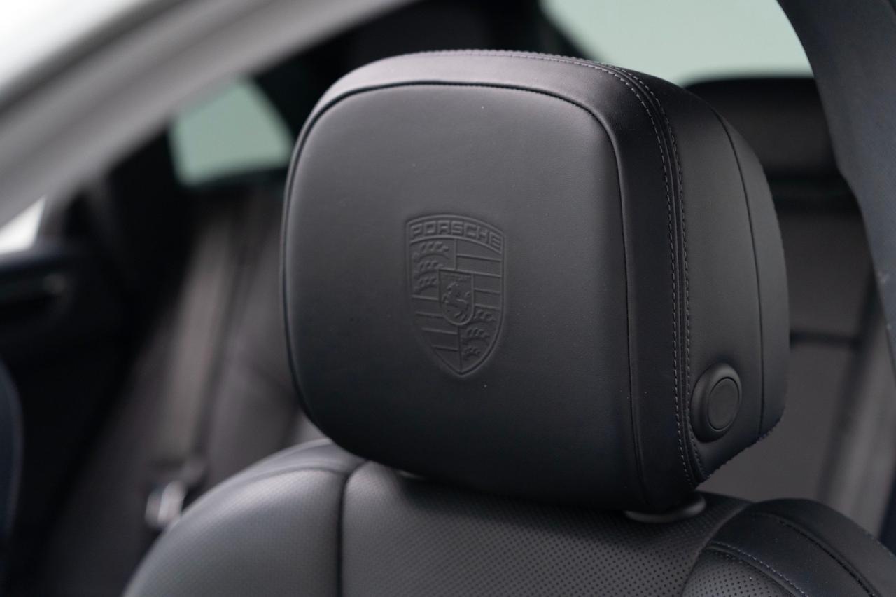 2022 Porsche Macan Pompano Beach FL