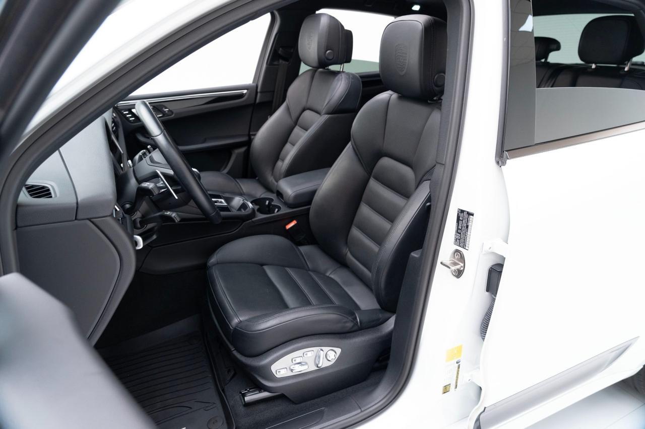 2022 Porsche Macan Pompano Beach FL