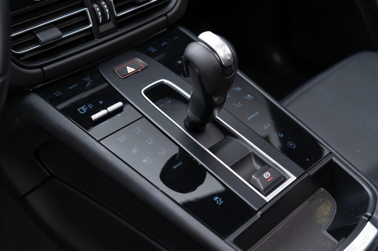 2022 Porsche Macan Pompano Beach FL