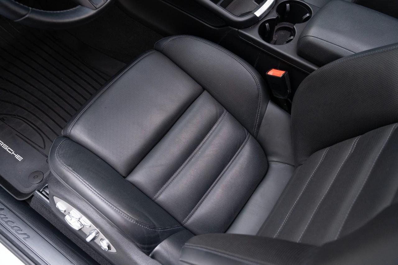 2022 Porsche Macan Pompano Beach FL