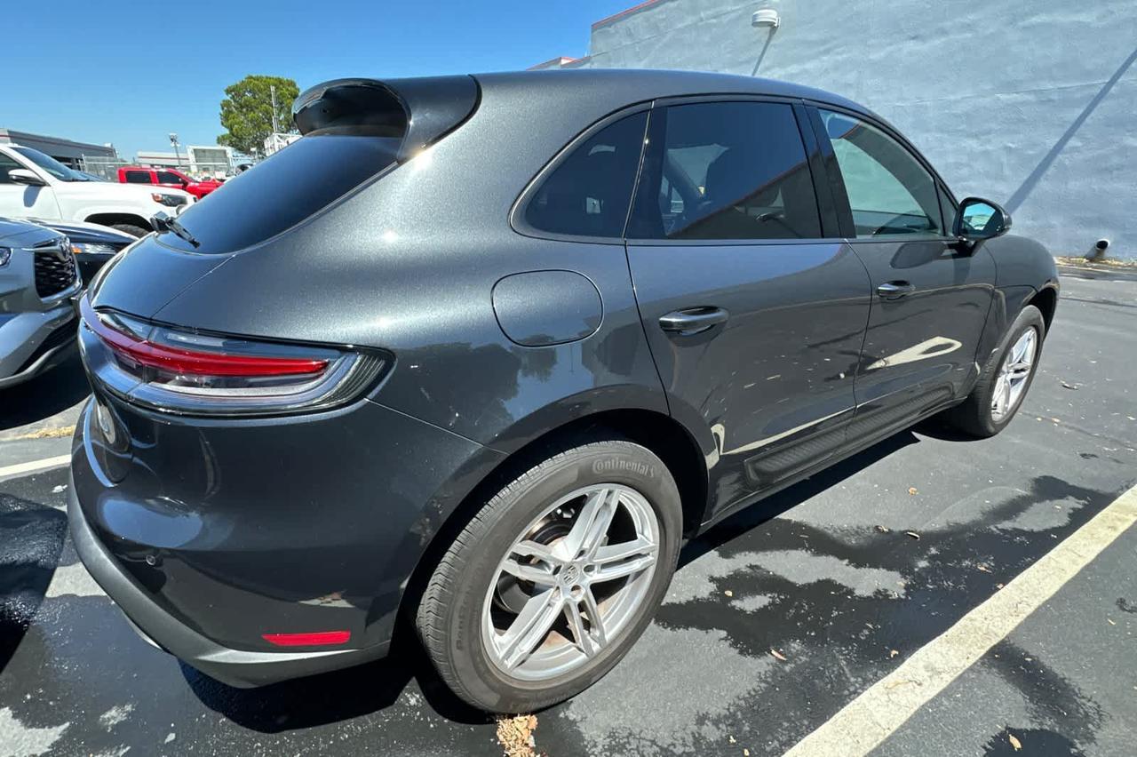 2022 Porsche Macan