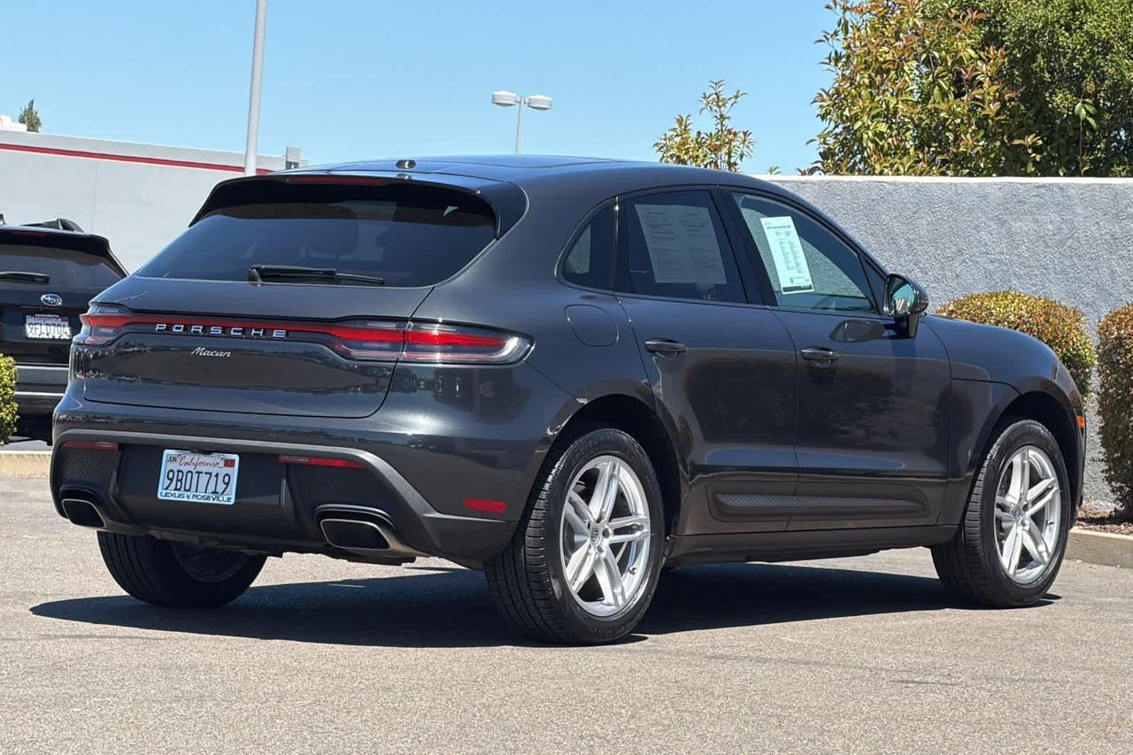 2022 Porsche Macan