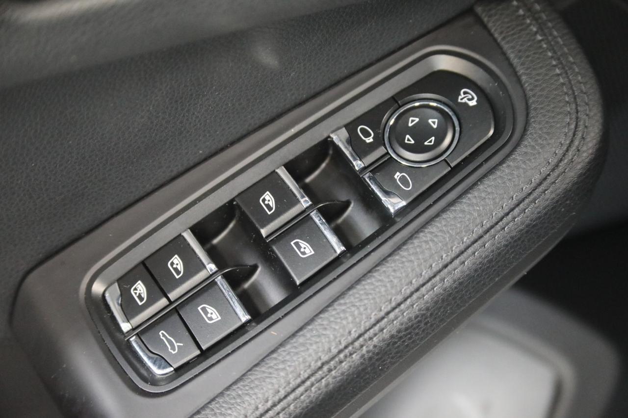 2022 Porsche Macan 13K IN OPTIONS Franklin TN