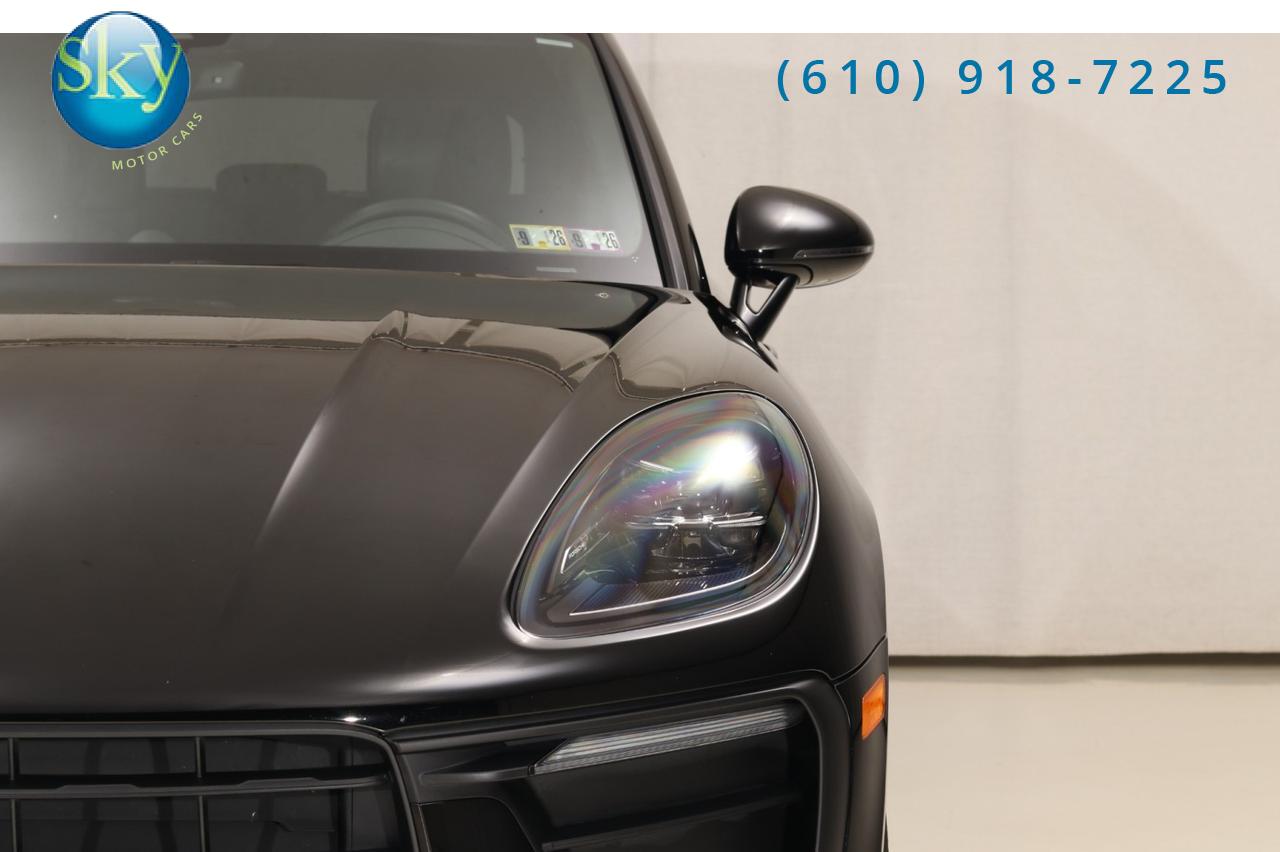 2022 Porsche Macan AWD West Chester PA