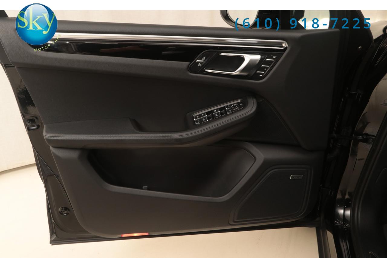 2022 Porsche Macan AWD West Chester PA