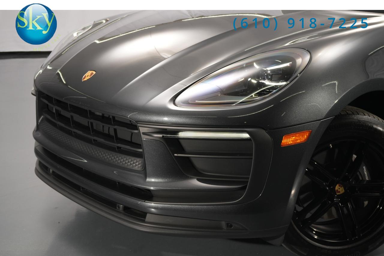 2022 Porsche Macan AWD