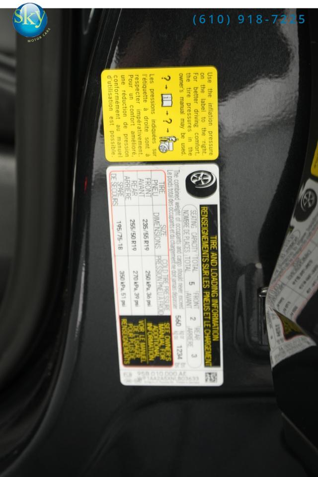 2022 Porsche Macan AWD West Chester PA