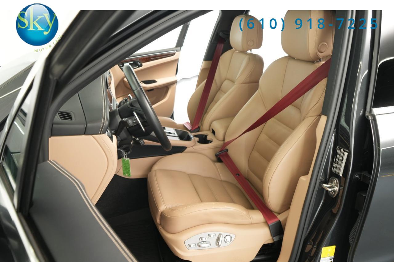 2022 Porsche Macan AWD S 1-Owner Bordeaux Seatbelts & Guages West Chester PA