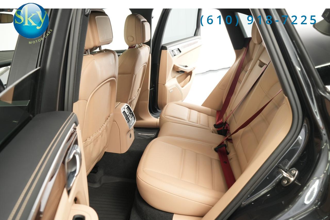 2022 Porsche Macan AWD S 1-Owner Bordeaux Seatbelts & Guages West Chester PA