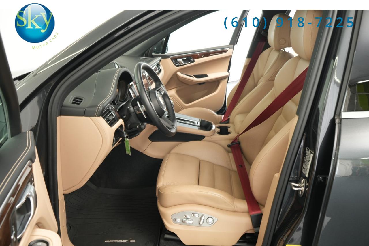 2022 Porsche Macan AWD S 1-Owner Bordeaux Seatbelts & Guages West Chester PA