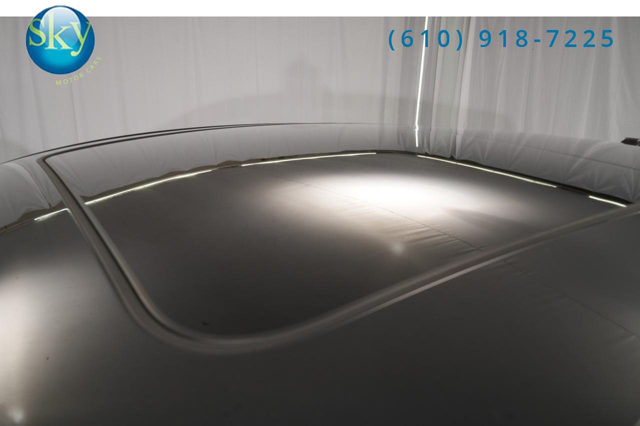 2022 Porsche Macan AWD S 1-Owner Bordeaux Seatbelts & Guages West Chester PA