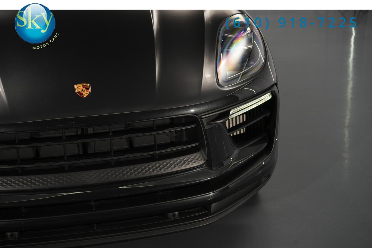 2022 Porsche Macan AWD S 1-Owner Bordeaux Seatbelts & Guages West Chester PA