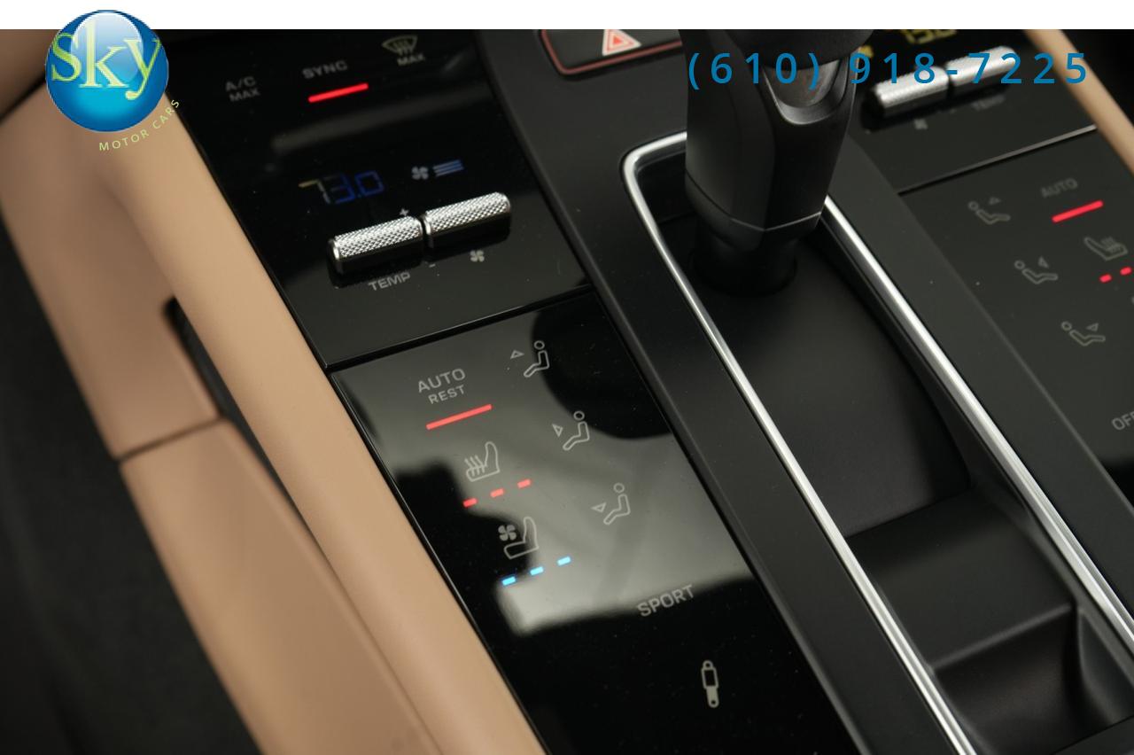 2022 Porsche Macan AWD S 1-Owner Bordeaux Seatbelts & Guages West Chester PA