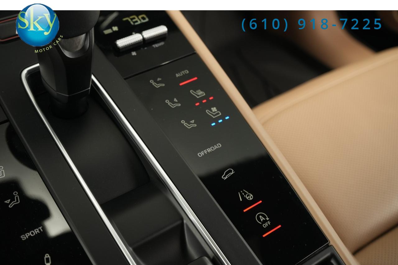 2022 Porsche Macan AWD S 1-Owner Bordeaux Seatbelts & Guages West Chester PA