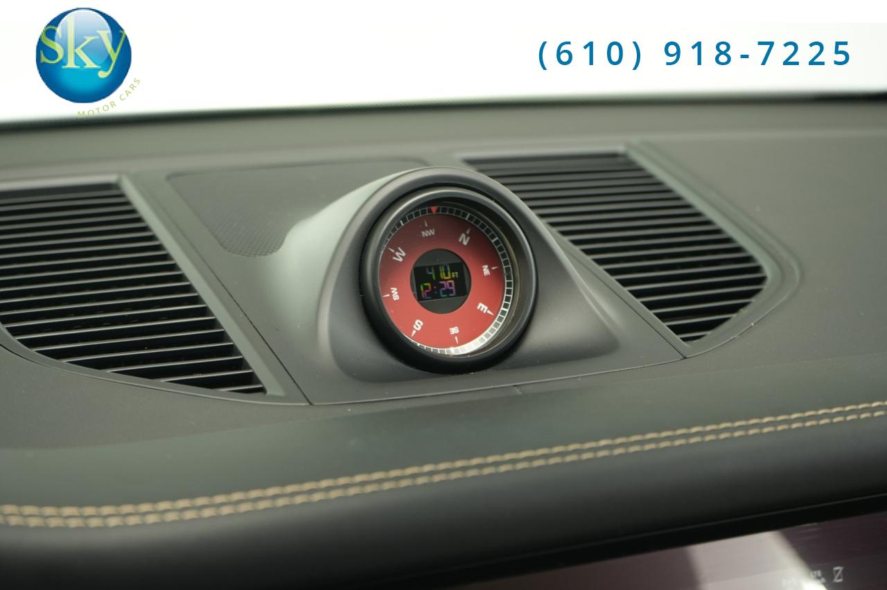 2022 Porsche Macan AWD S 1-Owner Bordeaux Seatbelts & Guages West Chester PA