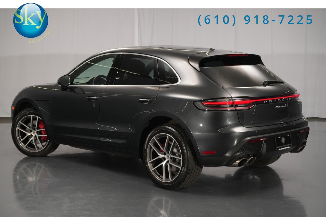 2022 Porsche Macan AWD S 1-Owner Bordeaux Seatbelts & Guages West Chester PA
