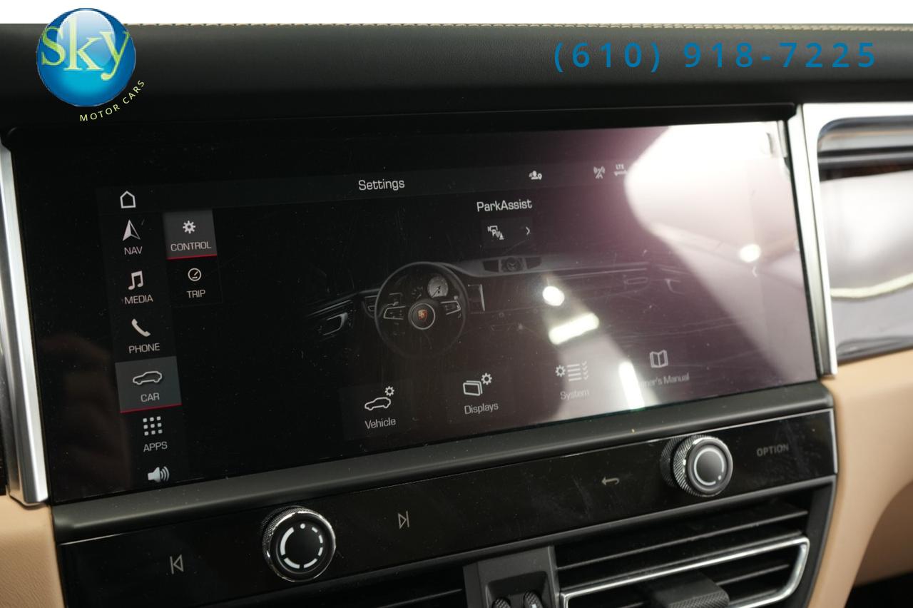 2022 Porsche Macan AWD S 1-Owner Bordeaux Seatbelts & Guages West Chester PA