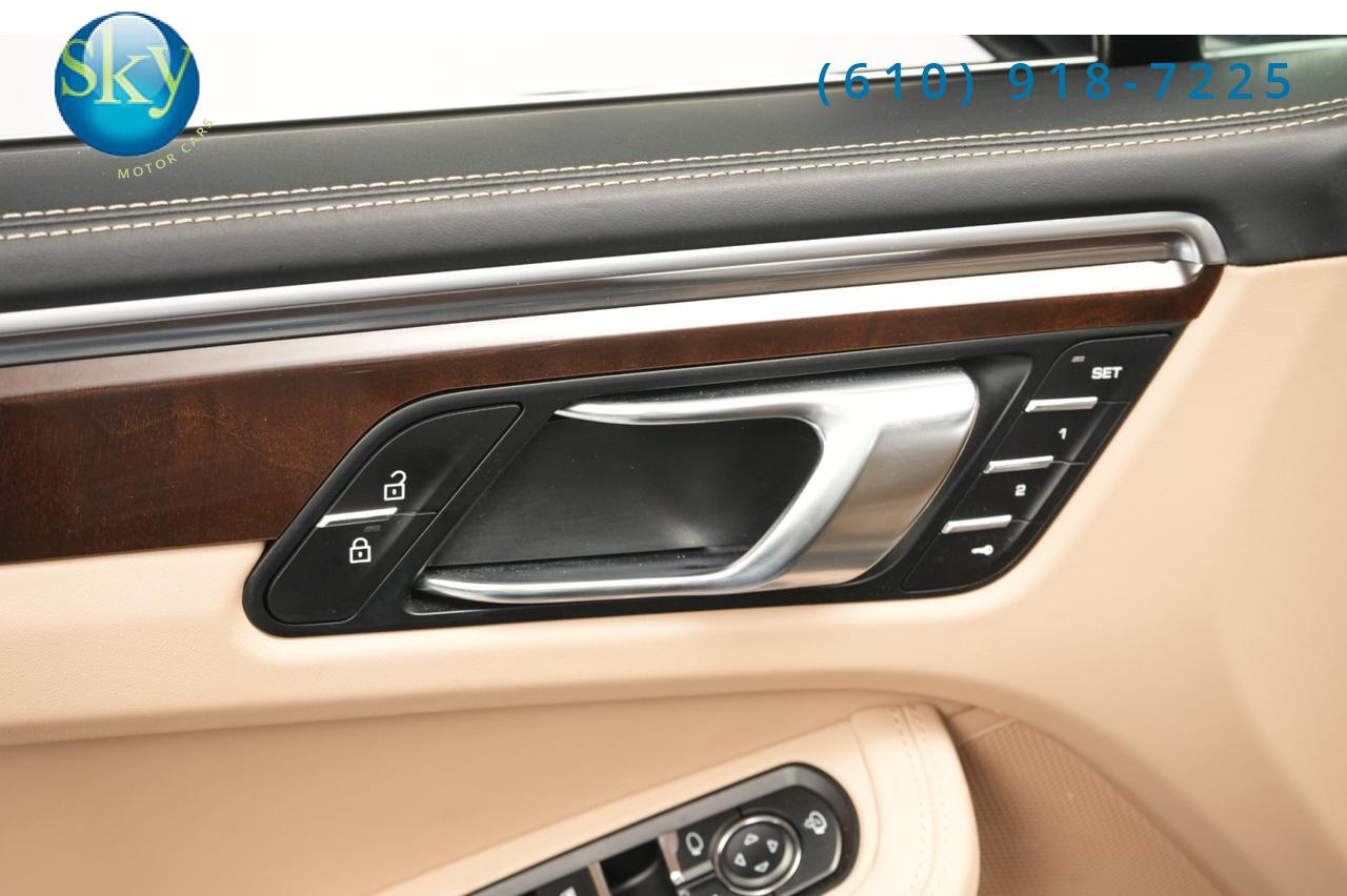 2022 Porsche Macan AWD S 1-Owner Bordeaux Seatbelts & Guages West Chester PA