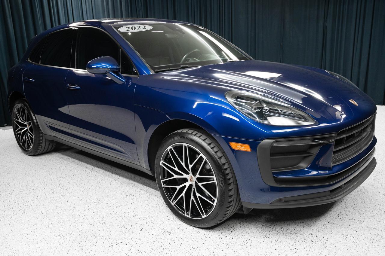 2022 Porsche Macan AWD SUV