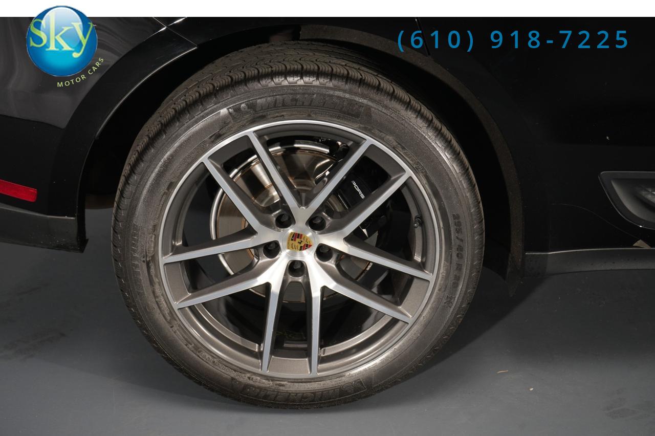 2022 Porsche Macan AWD West Chester PA