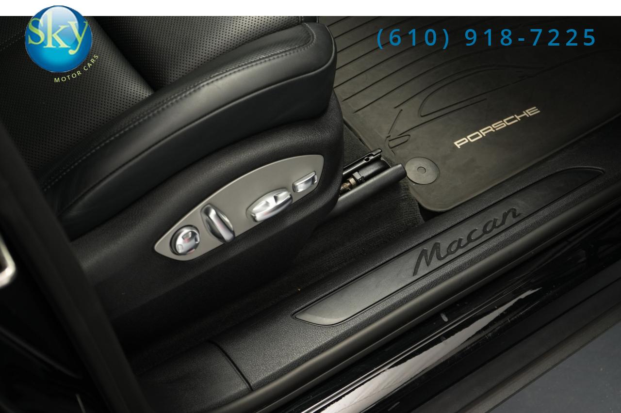 2022 Porsche Macan AWD West Chester PA