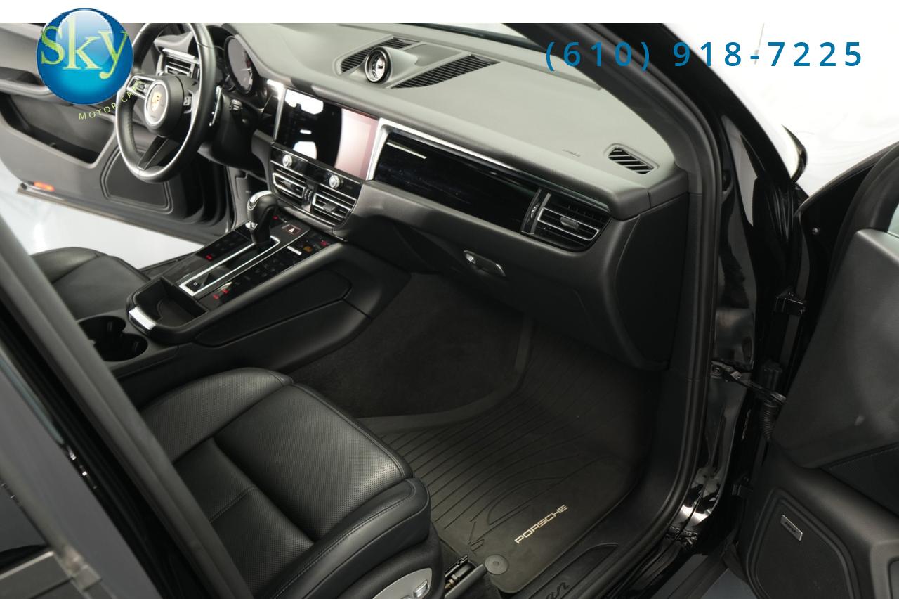 2022 Porsche Macan AWD West Chester PA