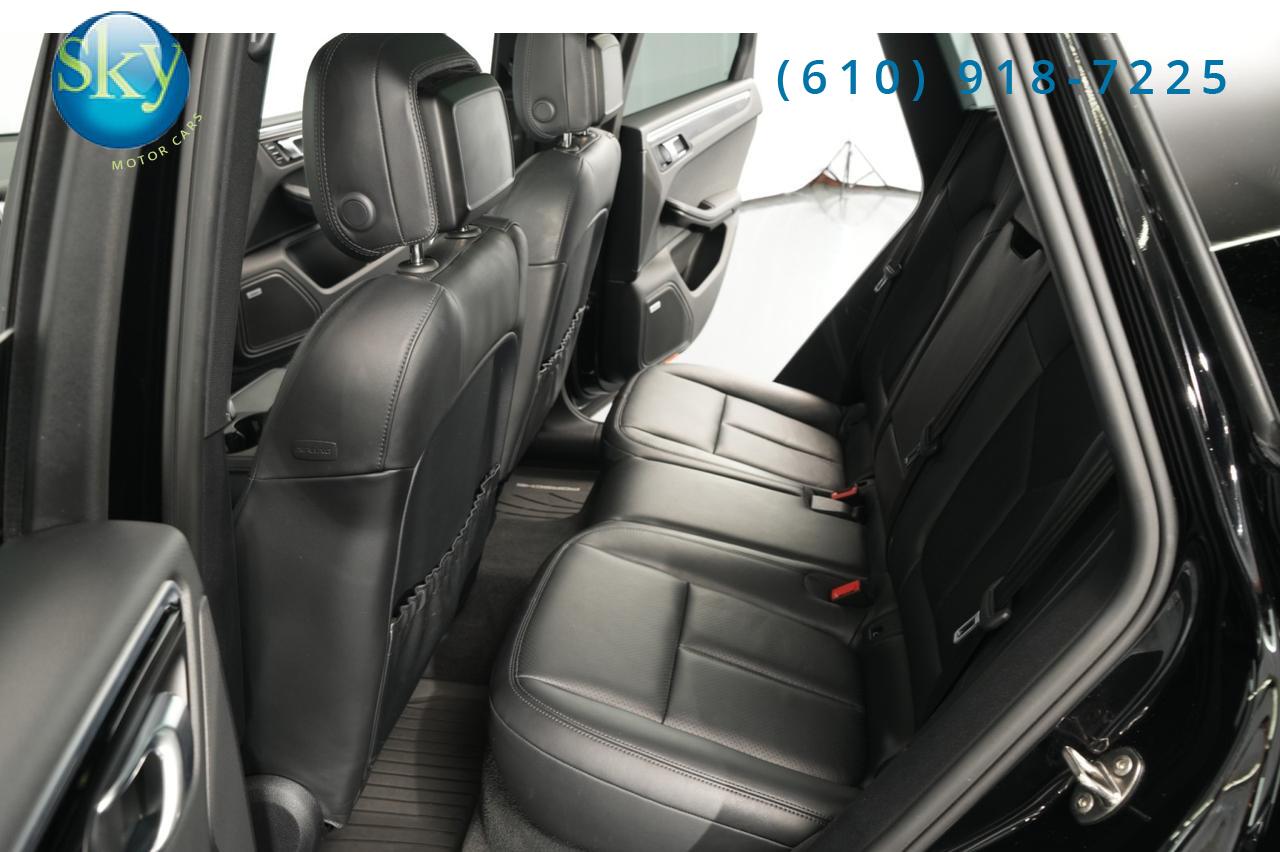 2022 Porsche Macan AWD West Chester PA