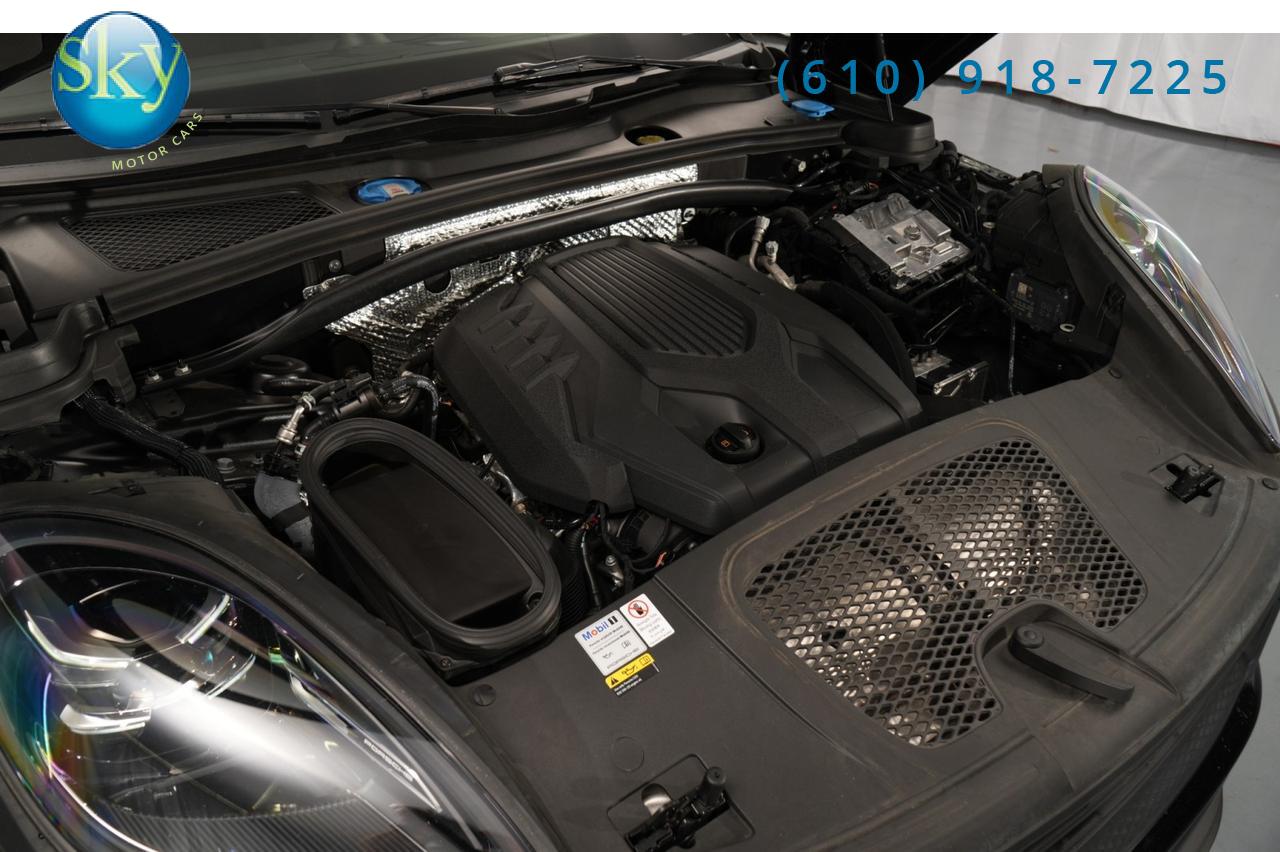 2022 Porsche Macan AWD West Chester PA