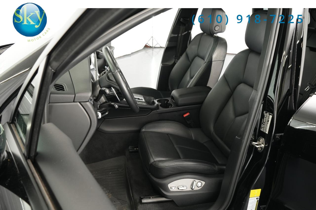 2022 Porsche Macan AWD West Chester PA
