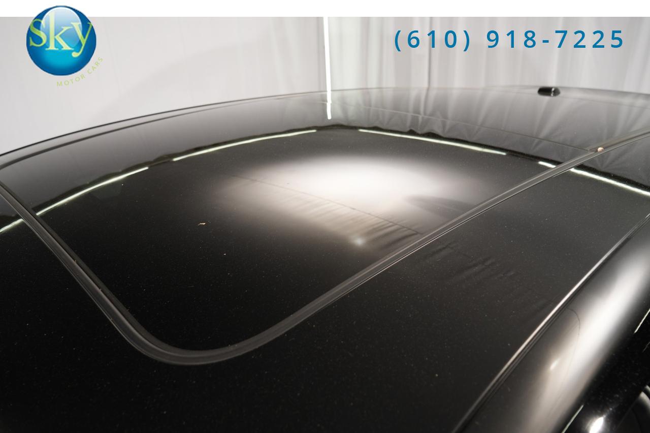 2022 Porsche Macan AWD West Chester PA