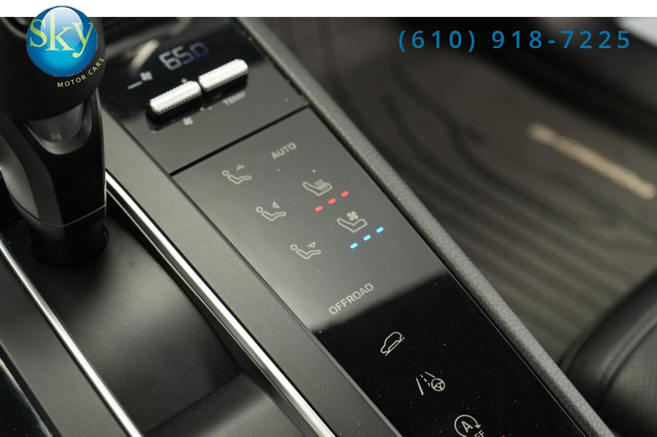 2022 Porsche Macan AWD West Chester PA