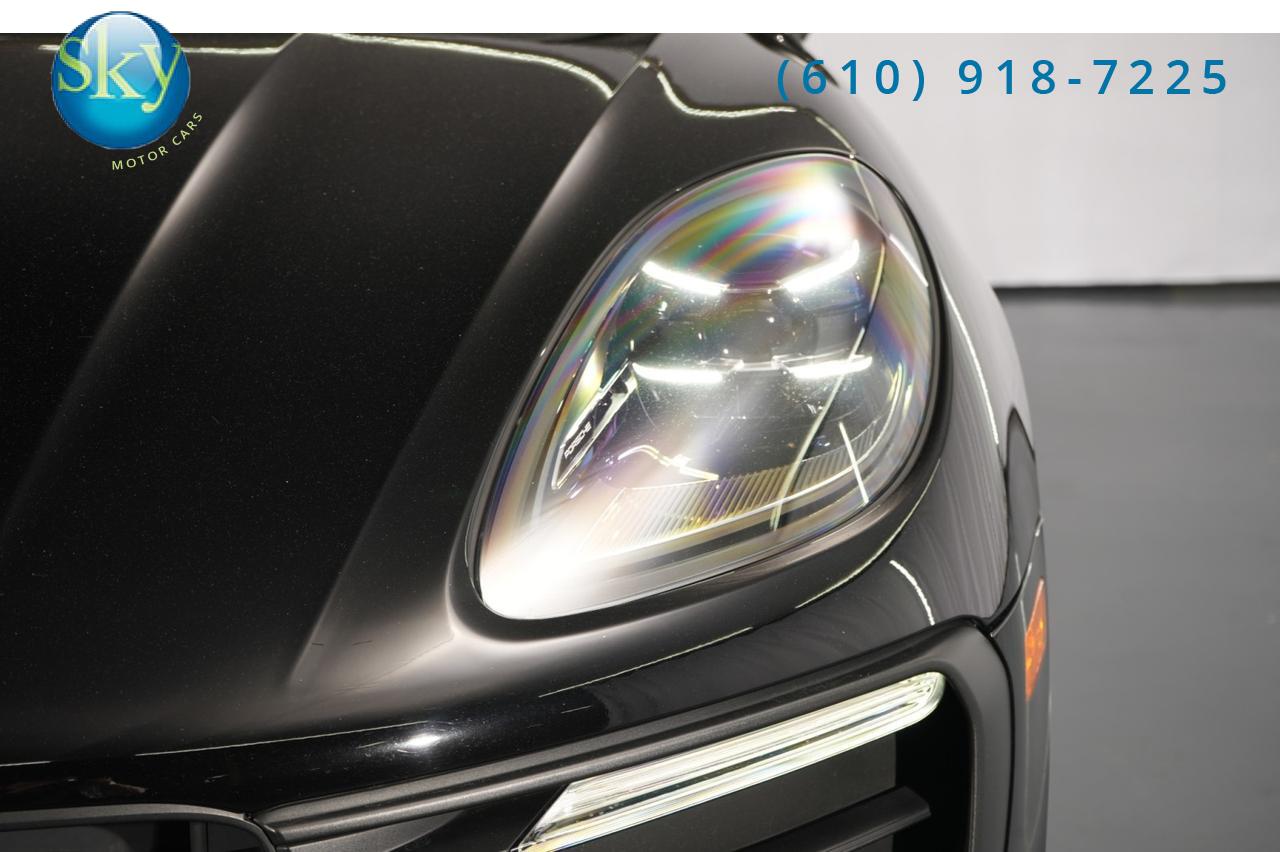 2022 Porsche Macan AWD West Chester PA