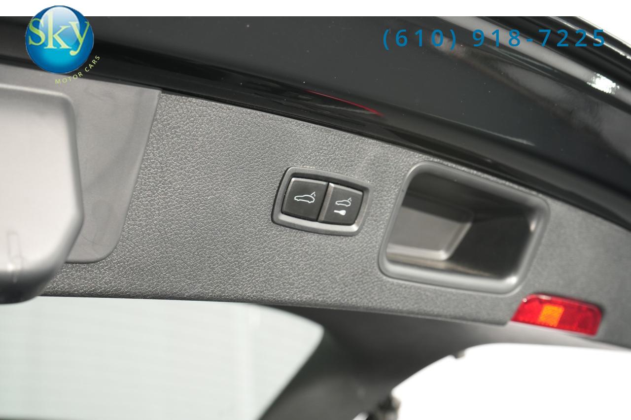 2022 Porsche Macan AWD West Chester PA