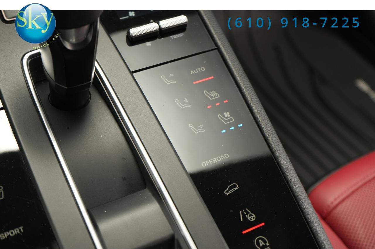 2022 Porsche Macan AWD West Chester PA