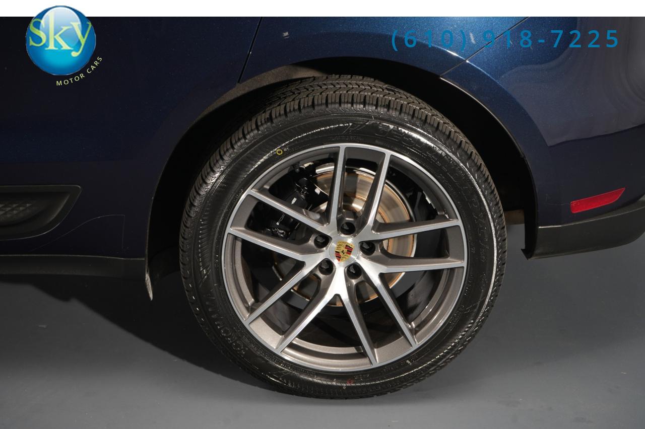 2022 Porsche Macan AWD West Chester PA