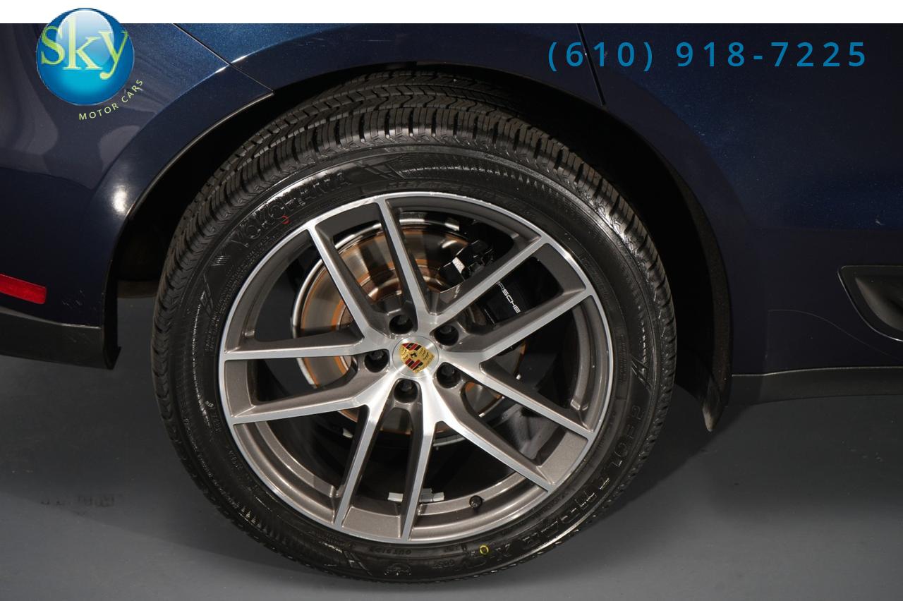 2022 Porsche Macan AWD West Chester PA