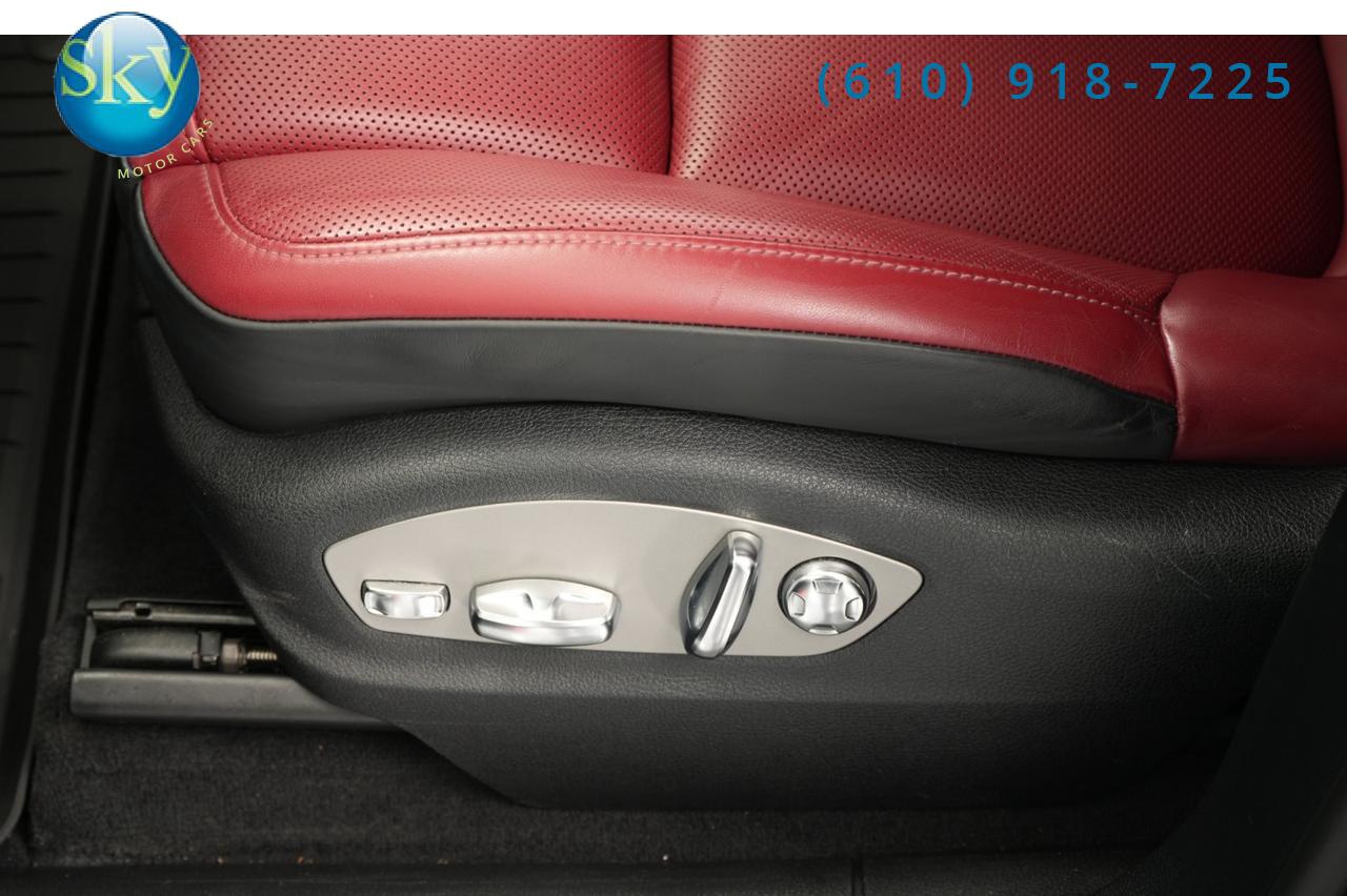 2022 Porsche Macan AWD West Chester PA