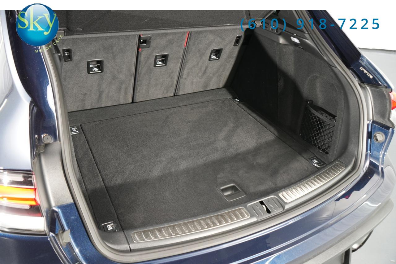 2022 Porsche Macan AWD West Chester PA