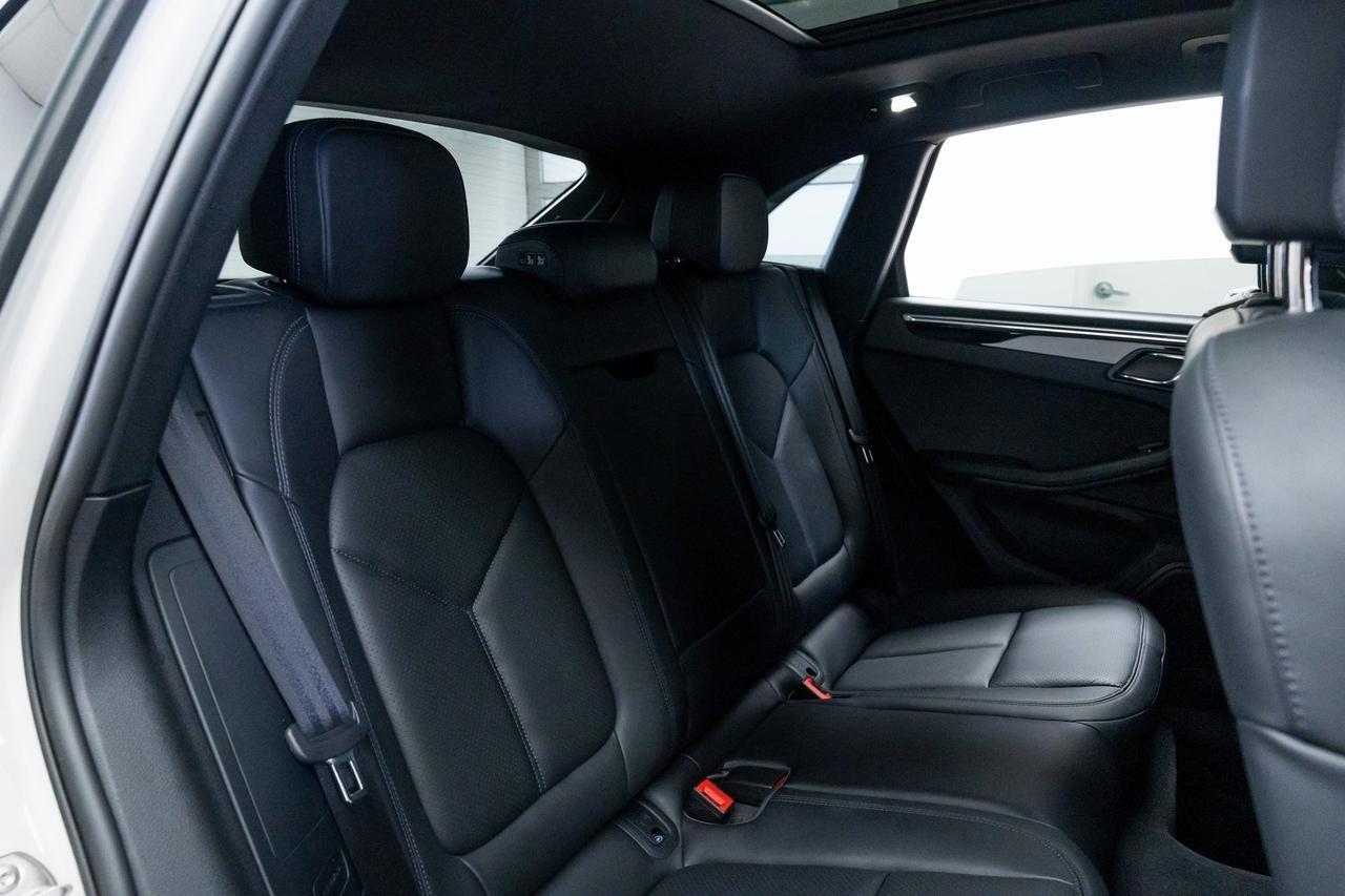 2022 Porsche Macan Base 1 Owner Vented Seats Premium Package Plus Portland OR