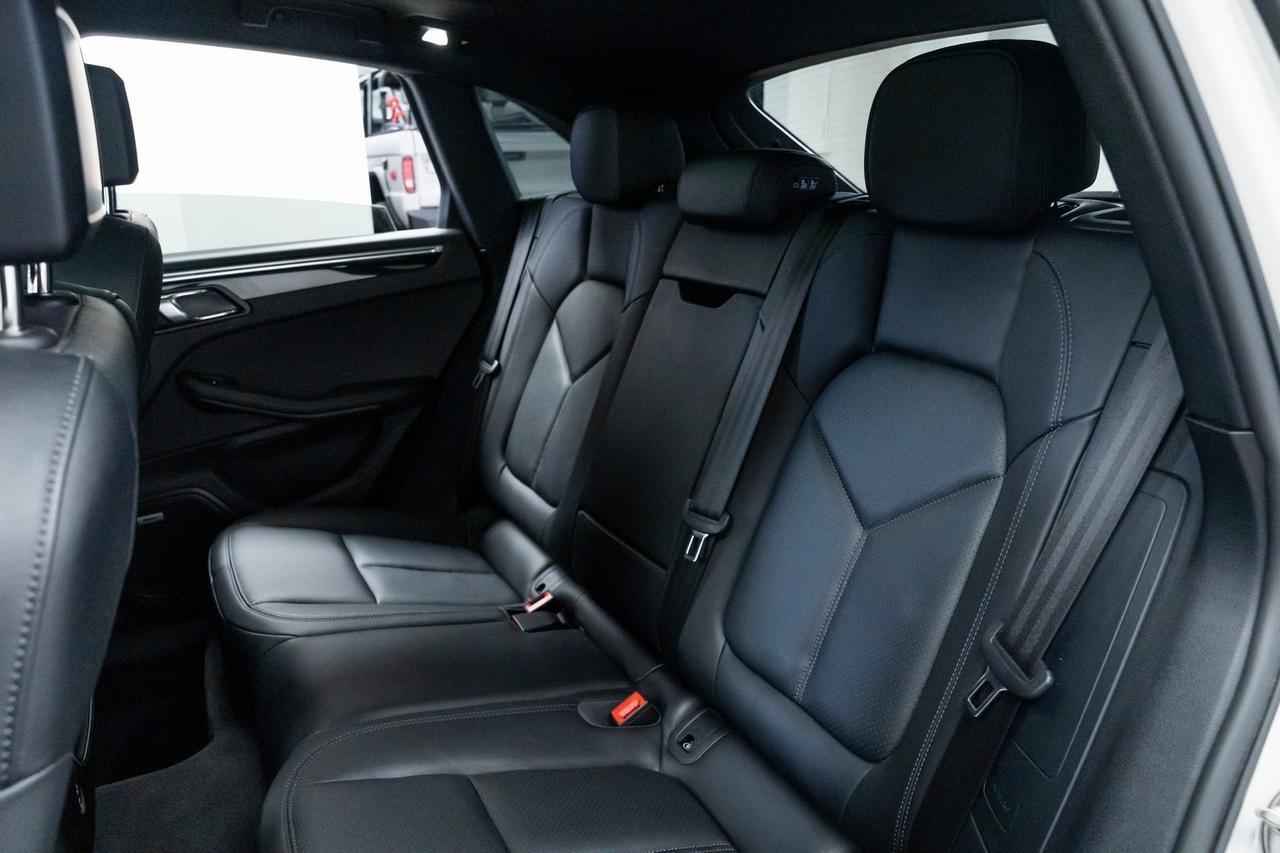 2022 Porsche Macan Base 1 Owner Vented Seats Premium Package Plus Portland OR