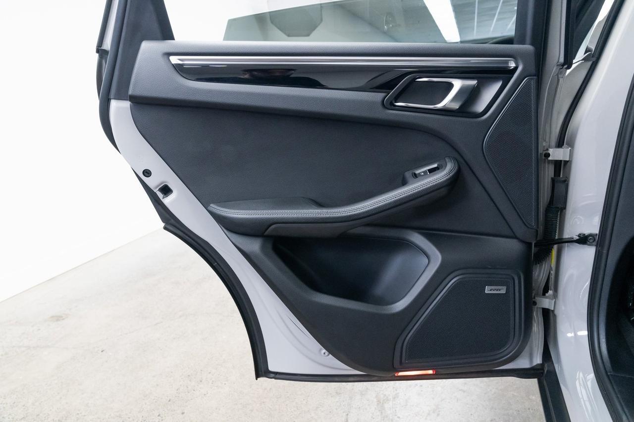 2022 Porsche Macan Base 1 Owner Vented Seats Premium Package Plus Portland OR