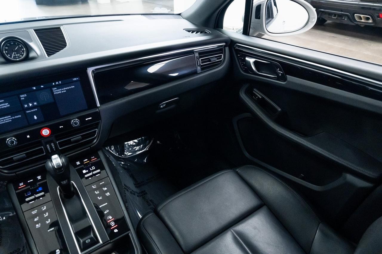 2022 Porsche Macan Base 1 Owner Vented Seats Premium Package Plus Portland OR
