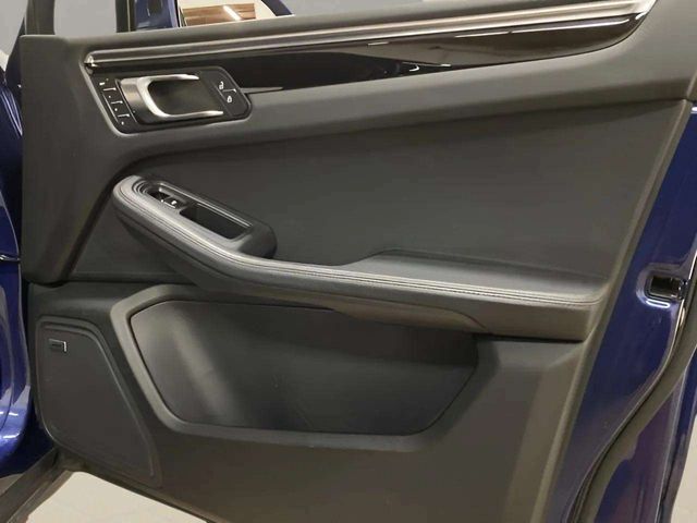 2022 Porsche Macan Base Dallas TX