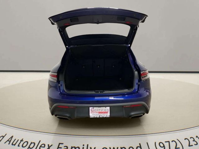2022 Porsche Macan Base Dallas TX