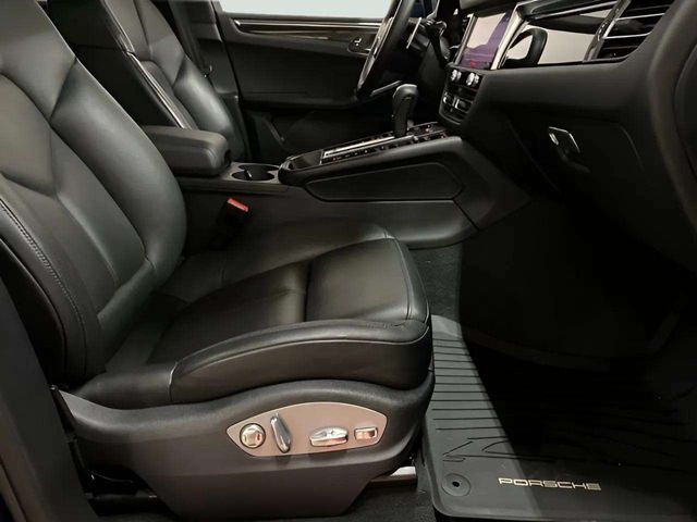 2022 Porsche Macan Base Dallas TX