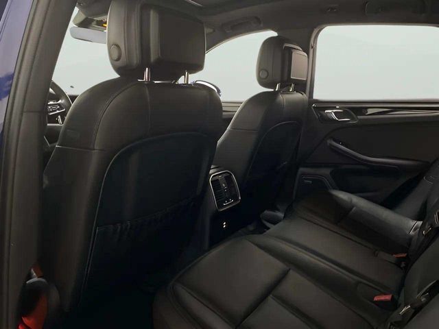 2022 Porsche Macan Base Dallas TX
