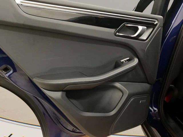 2022 Porsche Macan Base Dallas TX