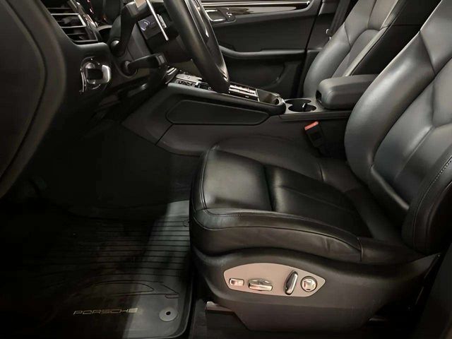 2022 Porsche Macan Base Dallas TX