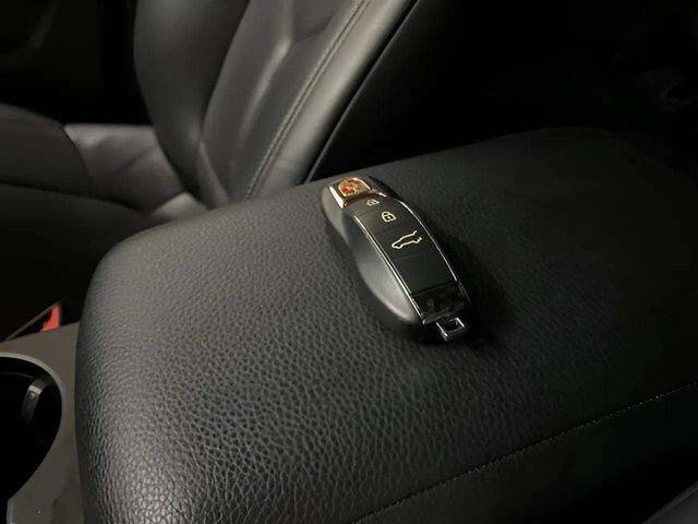 2022 Porsche Macan Base Dallas TX